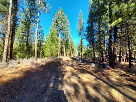 51608 Pine Loop Dr, La Pine, OR 97739
