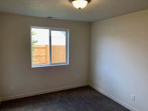 51350 Apache Tears Ct, La Pine, OR 97739 photo 9