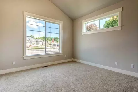 3746 NE Suchy St, Bend, OR 97701 photo 13