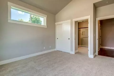 3746 NE Suchy St, Bend, OR 97701 photo 14