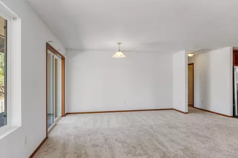 6807 Pinehurst St, Central Point, OR 97502 photo 5