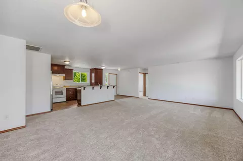 6807 Pinehurst St, Central Point, OR 97502 photo 6