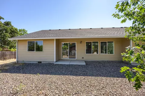 6807 Pinehurst St, Central Point, OR 97502 photo 27