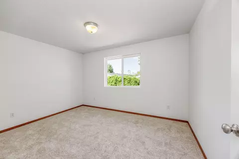 6807 Pinehurst St, Central Point, OR 97502 photo 24