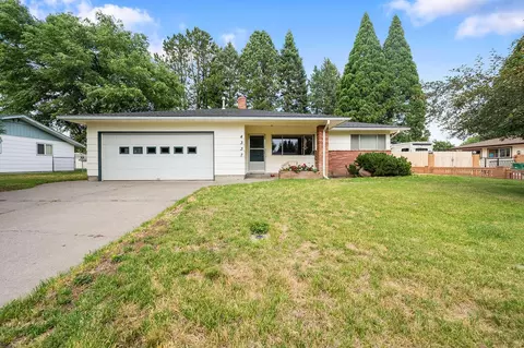 4337 Lombard Dr, Klamath Falls, OR 97603