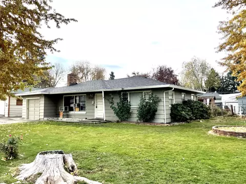 1132 Leland St, Medford, OR 97501