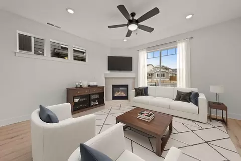 Living - 60872 SEpic Pl, Bend, OR 97702 photo 1 of 3
