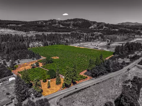 46759 E Lyons Mill City Dr, Lyons, OR 97358