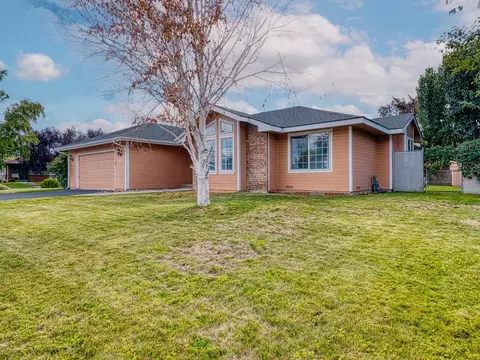 4247 Monrovia Way, Klamath Falls, OR 97603