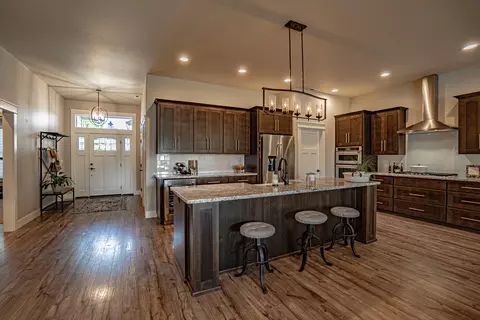261 Bellerive Dr, Eagle Point, OR 97524 photo 7