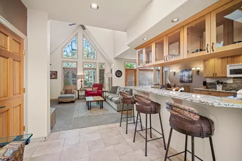 57082 Peppermill Cir #35-I, Sunriver, OR 97707