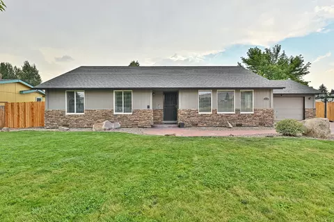 2624 Nile St, Klamath Falls, OR 97603