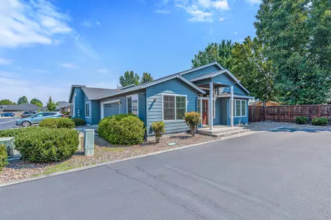 314 Live Oak Loop, Central Point, OR 97502 photo 32
