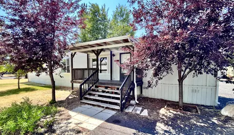 6175 Mcvey Ave #2, Redmond, OR 97756