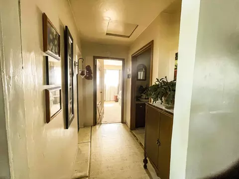 Entry Way - 62305 Haggard Loop, John Day, OR 97845 photo 2 of 3