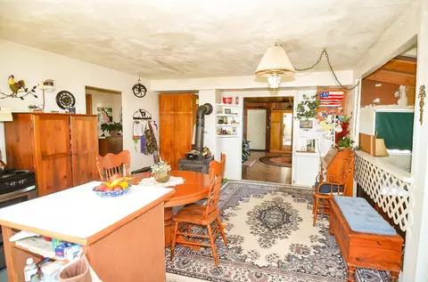 Dining - 62305 Haggard Loop, John Day, OR 97845 photo 1 of 2