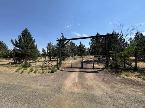 8889 SW Waterhole Pl, Terrebonne, OR 97760