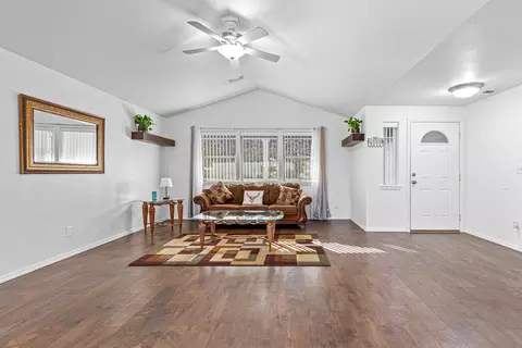 Living - 1126 Highlands Dr, Eagle Point, OR 97524 photo 1 of 2