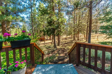 Exterior - 210 NW Skyliner Summit Loop, Bend, OR 97703 photo 10 of 15