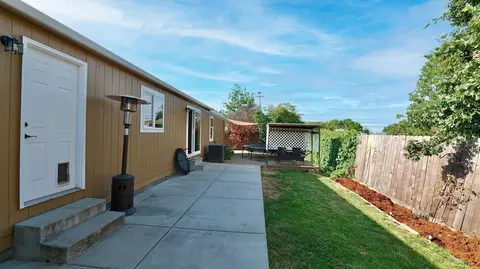 27 Bridgeport Dr, Eagle Point, OR 97524 photo 35