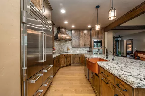 Kitchen - 23689 Highway 20, Bend, OR 97701 photo 4 of 5