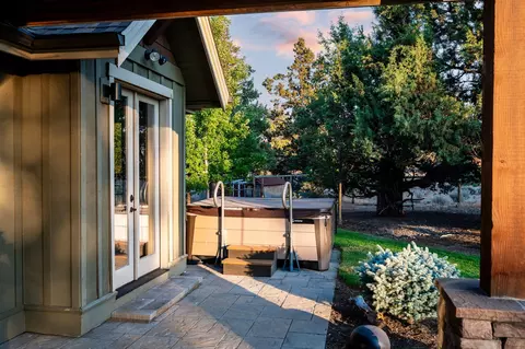 Exterior - 23689 Highway 20, Bend, OR 97701 photo 10 of 17