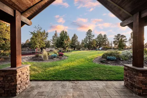 Exterior - 23689 Highway 20, Bend, OR 97701 photo 8 of 17
