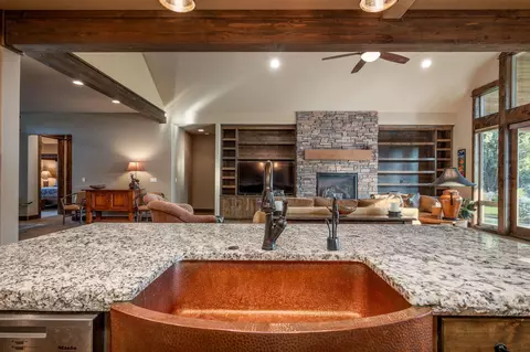 Kitchen - 23689 Highway 20, Bend, OR 97701 photo 5 of 5