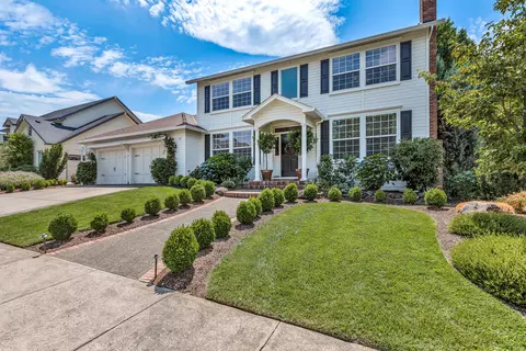 3552 Cherry Ln, Medford, OR 97504