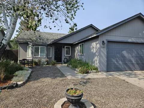 3145 SW Metolius Ave, Redmond, OR 97756