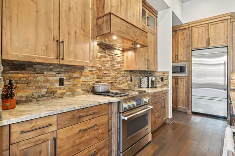 56911 Dancing Rock Loop, Bend, OR 97707 photo 13