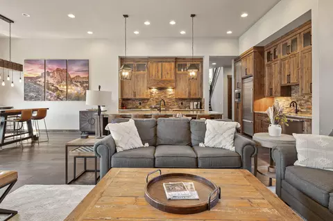 56911 Dancing Rock Loop, Bend, OR 97707 photo 10