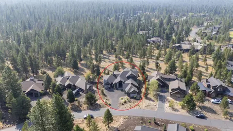 56911 Dancing Rock Loop, Bend, OR 97707 photo 2