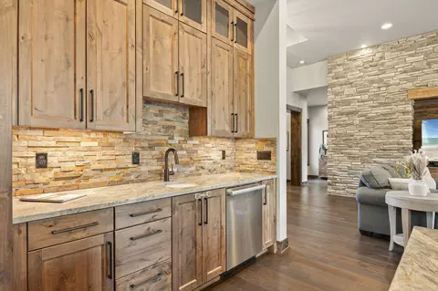 56911 Dancing Rock Loop, Bend, OR 97707 photo 14
