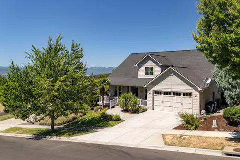 4809 Bordeaux Ave, Medford, OR 97504