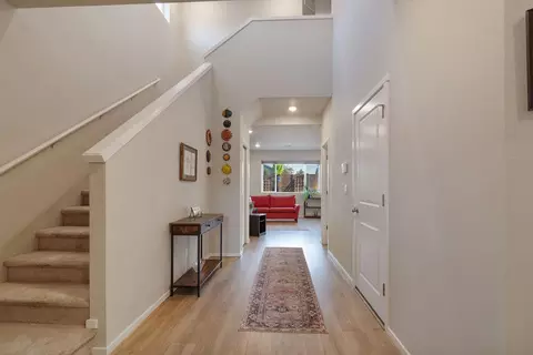 Entry Way - 20621 SE Gemstone Ave, Bend, OR 97702 photo 4 of 13