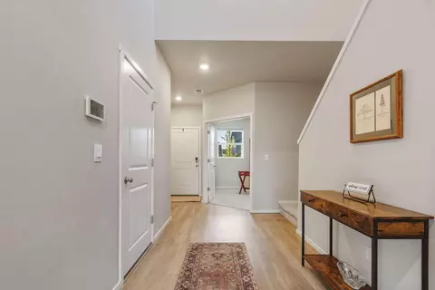 Entry Way - 20621 SE Gemstone Ave, Bend, OR 97702 photo 9 of 13