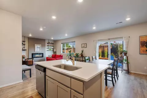 Kitchen - 20621 SE Gemstone Ave, Bend, OR 97702 photo 4 of 5