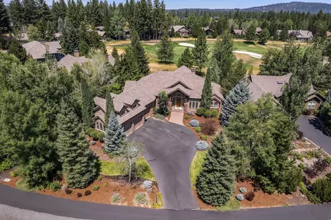 19202 Green Lakes Loop, Bend, OR 97702 photo 3