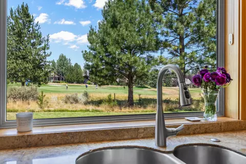 19202 Green Lakes Loop, Bend, OR 97702 photo 19