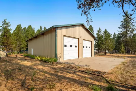 52910 Walker Way, La Pine, OR 97739 photo 26
