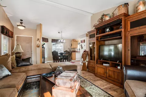 52910 Walker Way, La Pine, OR 97739 photo 8