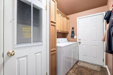 52910 Walker Way, La Pine, OR 97739 photo 14