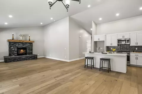 19014 Baker Rd, Bend, OR 97702 photo 7