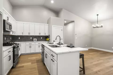19014 Baker Rd, Bend, OR 97702 photo 6