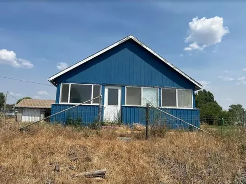 3096 6th Ave, Bonanza, OR 97623