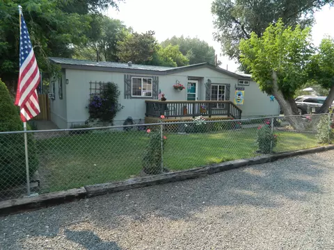 1046 S H St, Lakeview, OR 97630