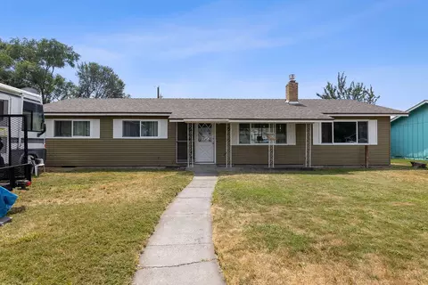 570 NW 5th St, Prineville, OR 97754