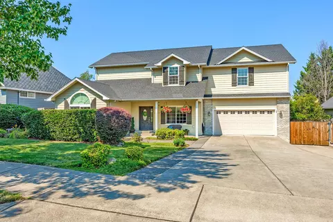 2651 Kerrisdale Ridge Dr, Medford, OR 97504