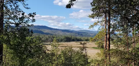 View/Area - 1501 Hammel Rd, Eagle Point, OR 97524 photo 1 of 1
